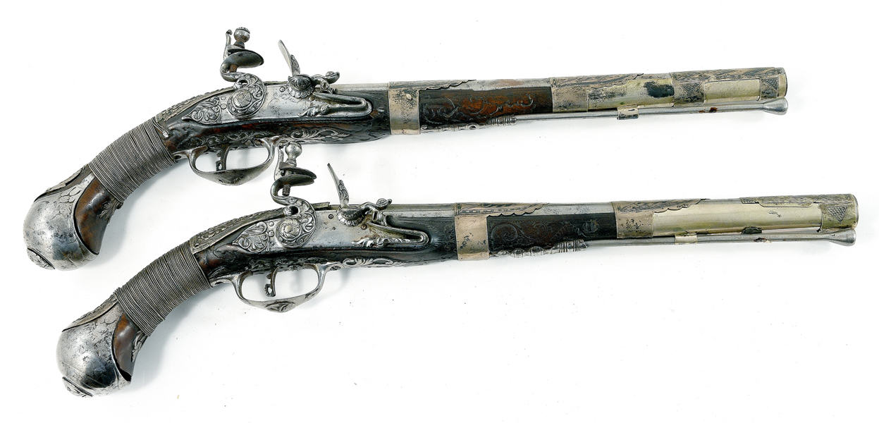 A PAIR OF FLINTLOCK PISTOLS