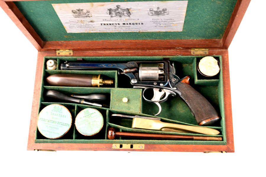 PERCUSSION REVOLVER IN CASE