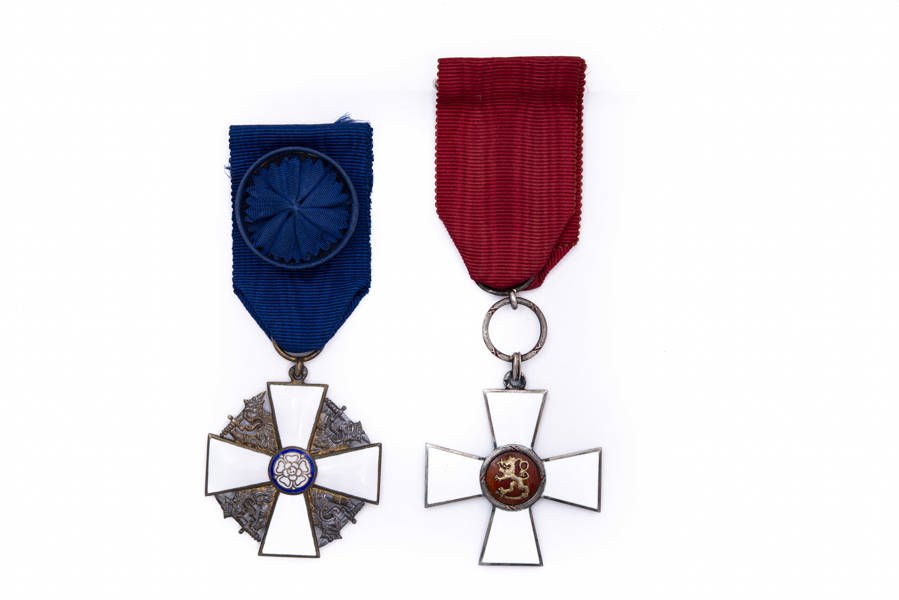 FINLAND NIGHT BADGES (2)